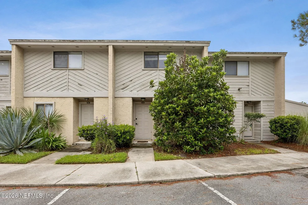 Unit for sale at 3801 CROWN POINT Road, Jacksonville, FL 32257