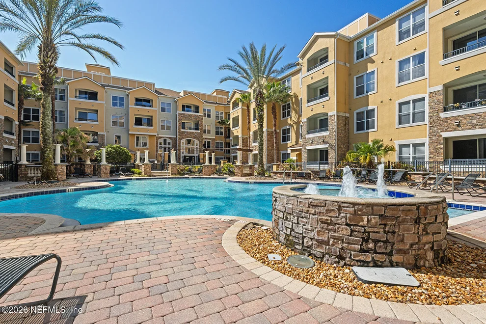 Unit for sale at 8539 GATE Parkway W, Jacksonville, FL 32216