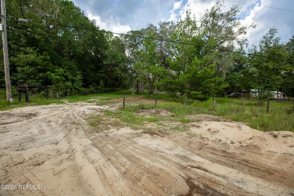 Unit for sale at 5870 INDIAN Trail, Keystone Heights, FL 32656