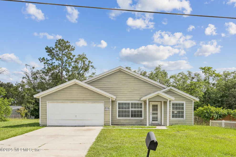 Unit for sale at 7594 TAYLOR FIELD RD #1 Road, Jacksonville, FL 32222