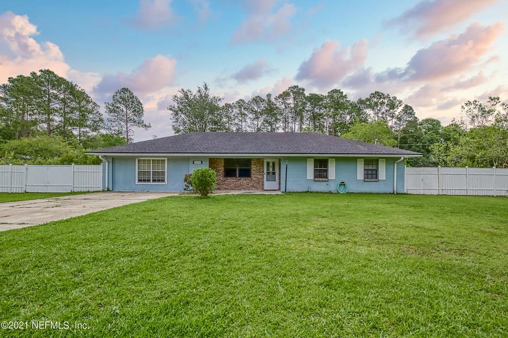 Unit for sale at 54212 ARMSTRONG Road, Callahan, FL 32011