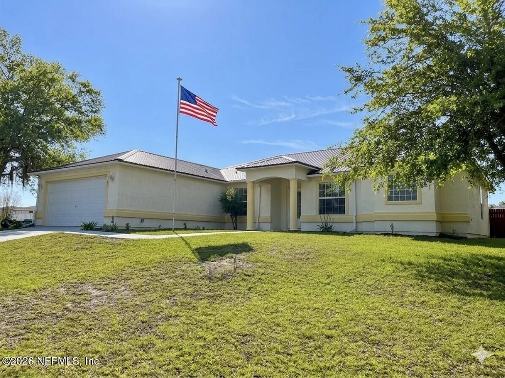 Unit for sale at 203 VILLAGE Drive, Welaka, FL 32193