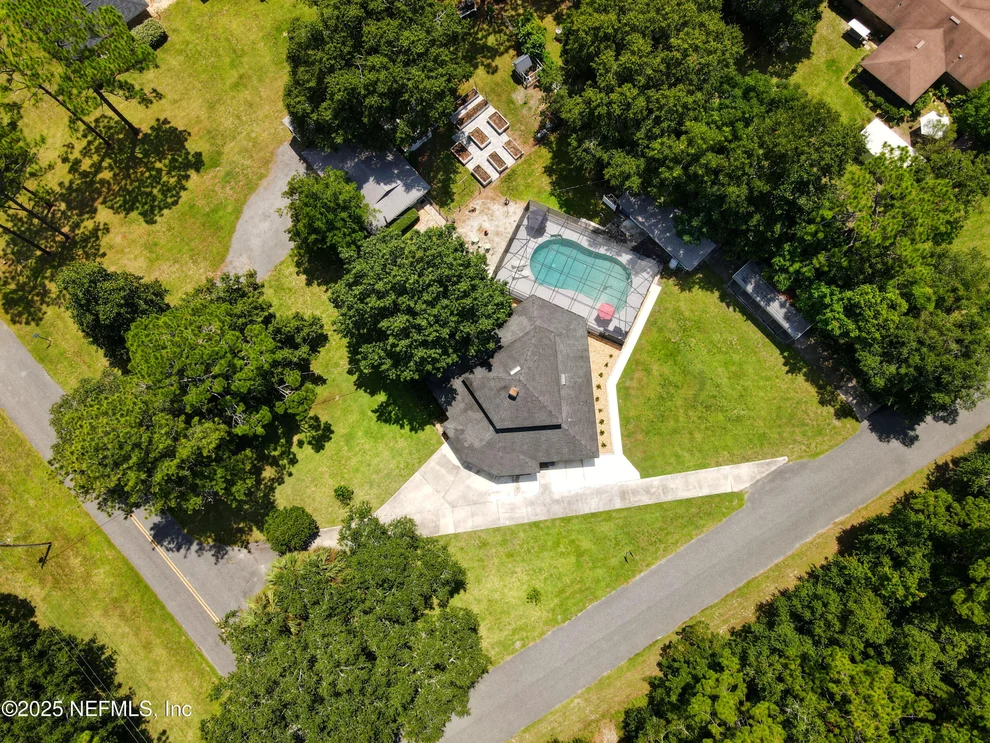 Unit for sale at 35018 NANCY Road, Callahan, FL 32011