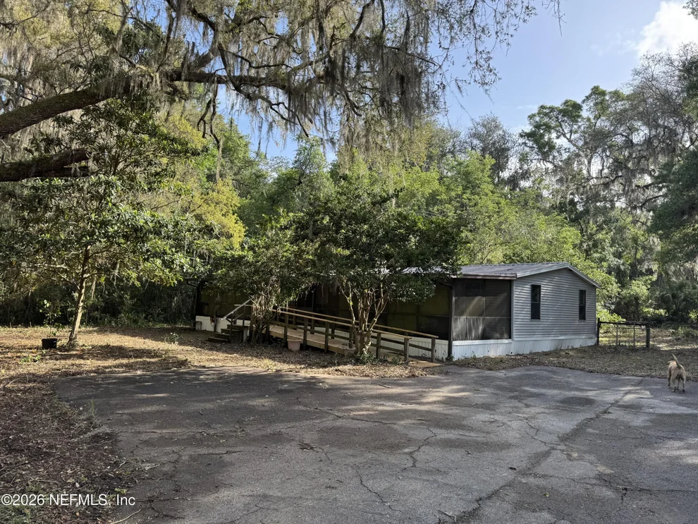 Unit for sale at 608 CORAL FARMS Road, Florahome, FL 32140