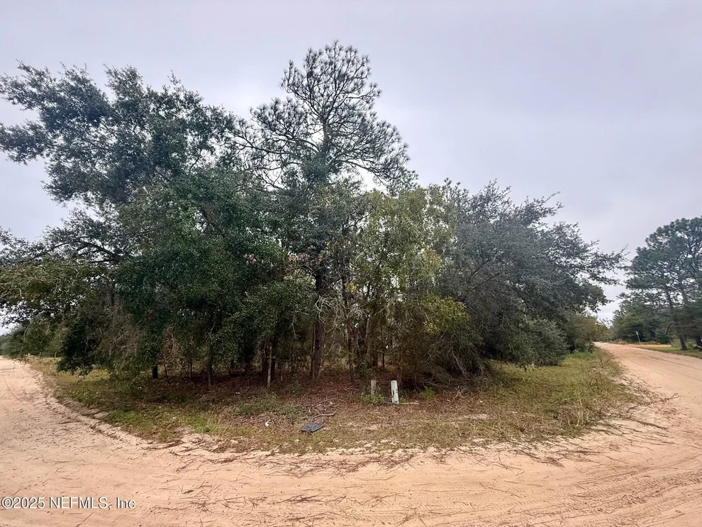 Unit for sale at 500 GEORGETTE Street, Interlachen, FL 32148