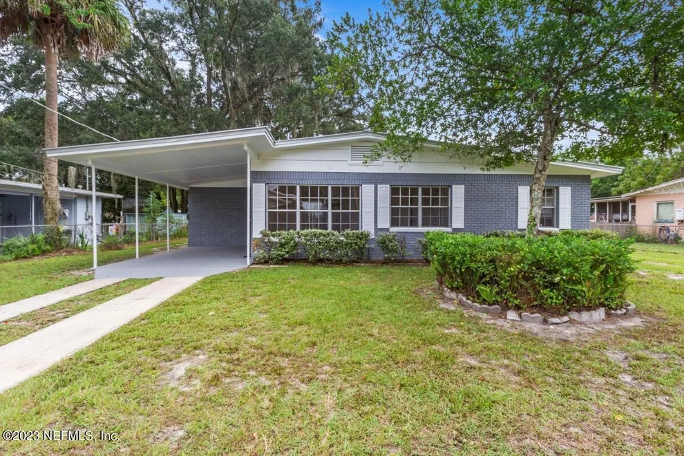 Unit for sale at 2015 WESTOVER Drive, Palatka, FL 32177