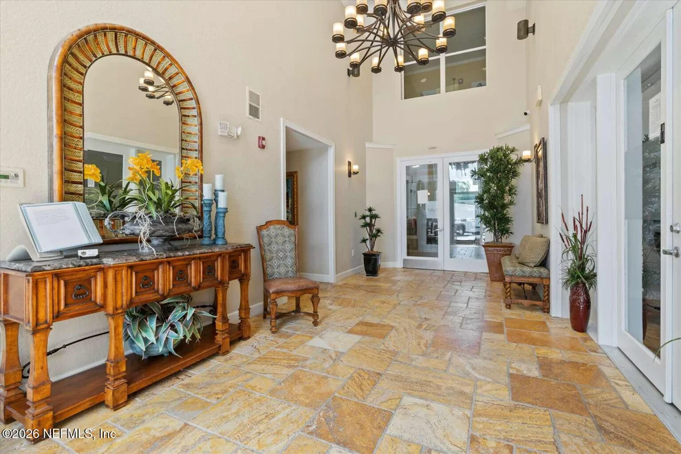 Unit for sale at 8539 GATE Parkway W, Jacksonville, FL 32216