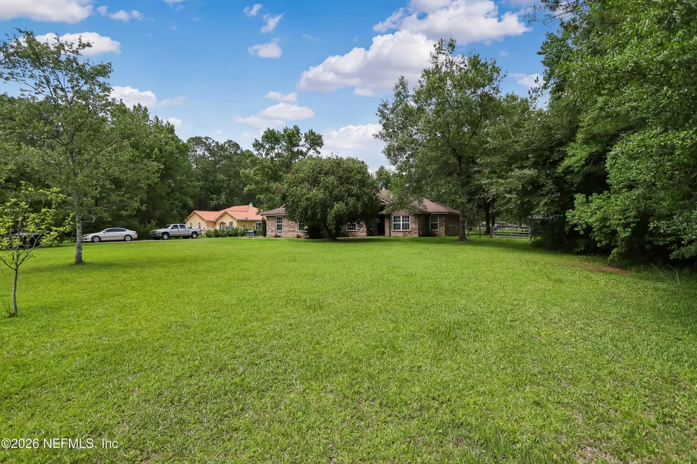 Unit for sale at 44629 WOODLAND Circle, Callahan, FL 32011