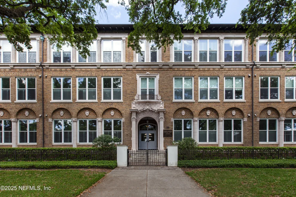 Unit for sale at 2525 COLLEGE Street, Jacksonville, FL 32204