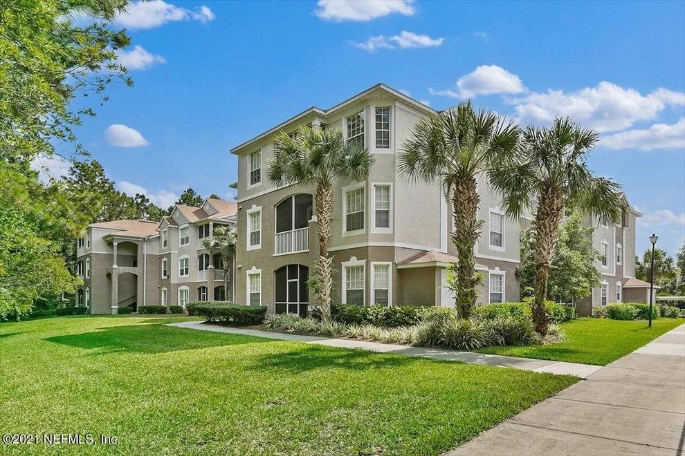 Unit for sale at 10550 BAYMEADOWS Road, Jacksonville, FL 32256