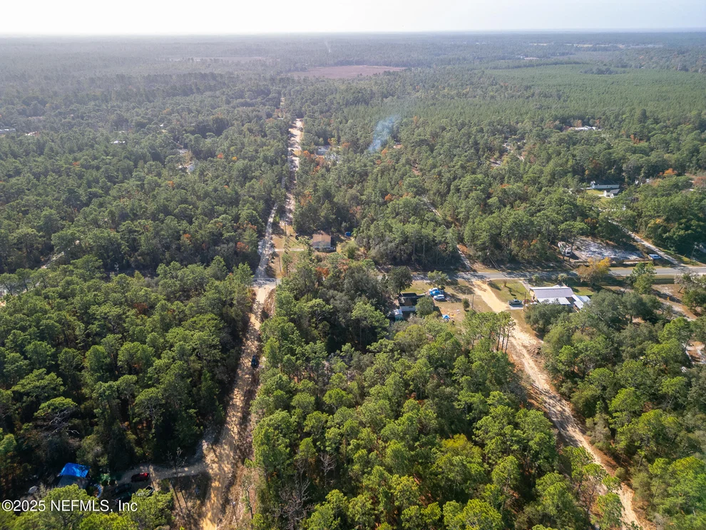 Unit for sale at 331 QUAIL HOLLOW Road, Satsuma, FL 32189