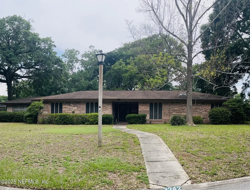 Unit for sale at 3242 HERMITAGE Road E, Jacksonville, FL 32277