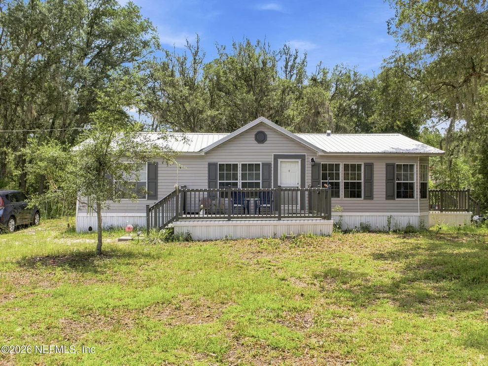 Unit for sale at 820 SELMA Avenue, Interlachen, FL 32148