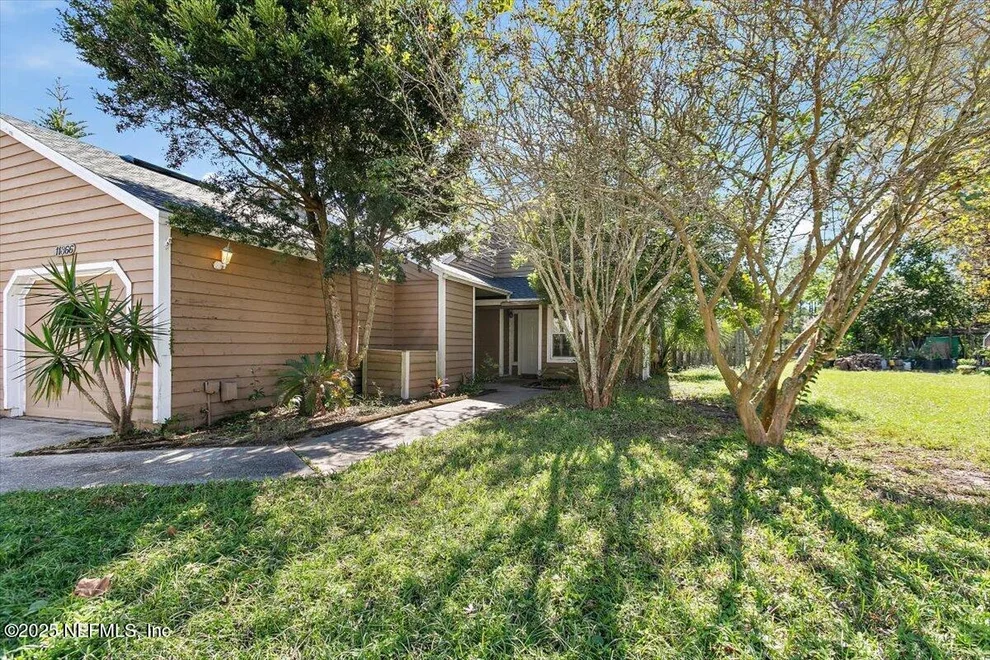 Unit for sale at 11866 ASHBROOK Circle N, Jacksonville, FL 32225
