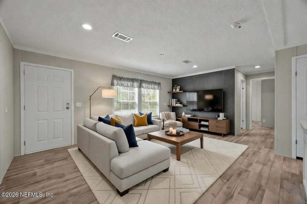 Unit for sale at 112 HIGHLAND Drive, Hawthorne, FL 32640