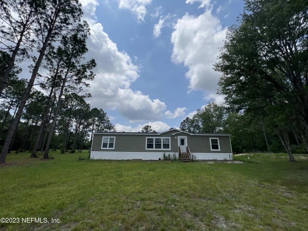 Unit for sale at 19164 NW 84 Avenue, Starke, FL 32091