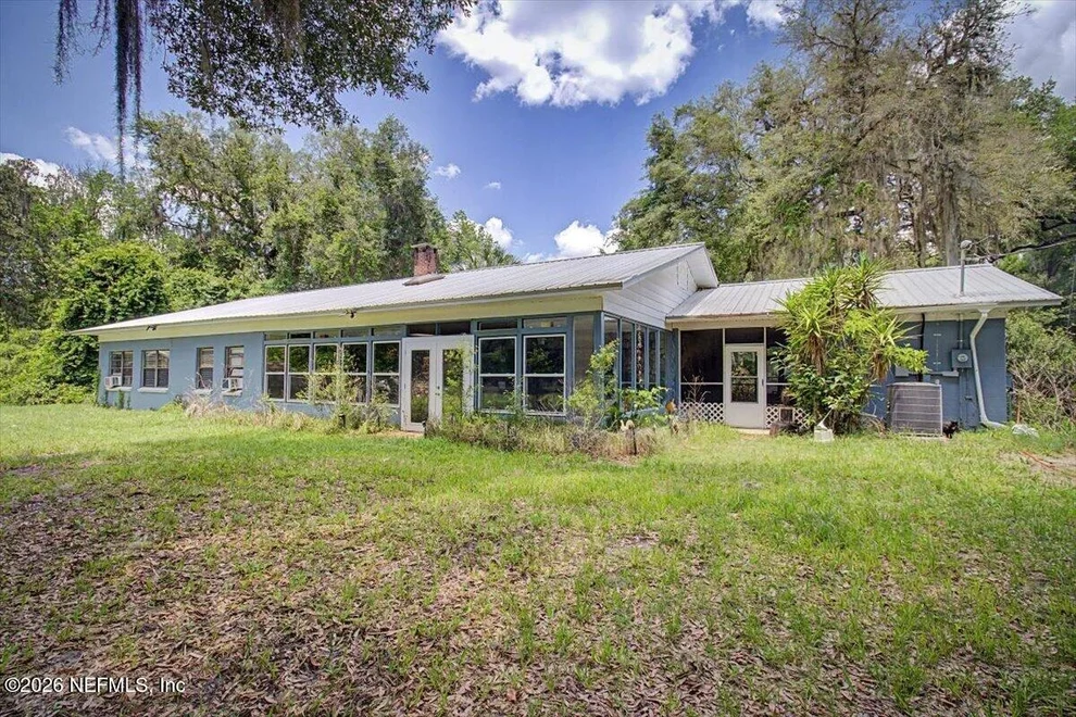 Unit for sale at 23611 NE STATE ROAD 26, Melrose, FL 32666