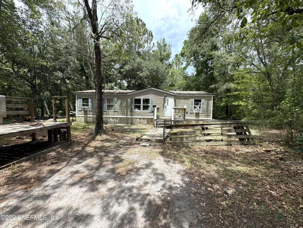Unit for sale at 1608 NW 230TH Place, Brooker, FL 32622