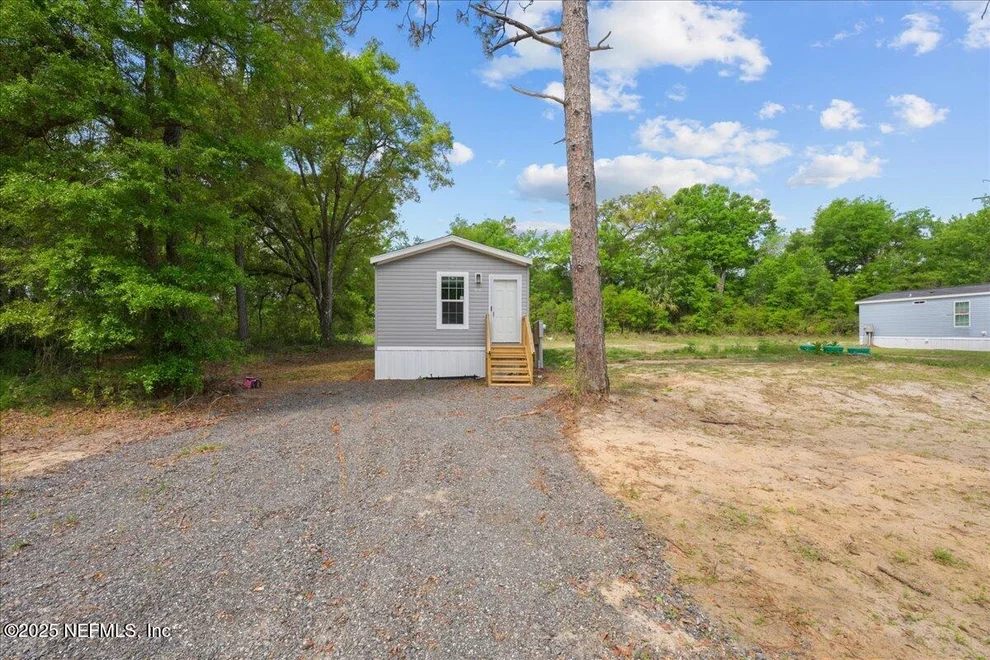 Unit for sale at 121 POSSUM WALK Road, Satsuma, FL 32189