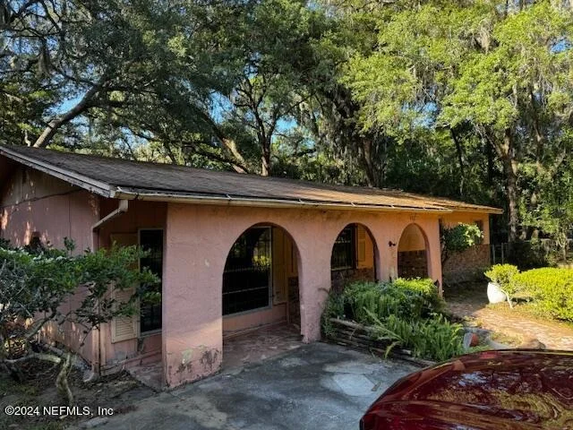 Unit for sale at 402 STILWELL Avenue, Palatka, FL 32177