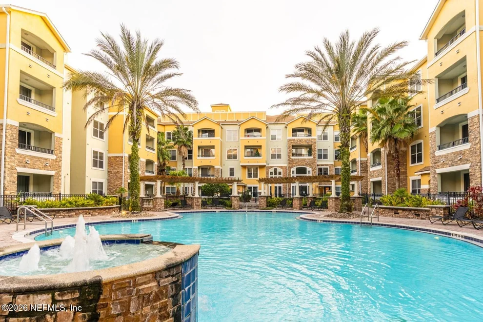 Unit for sale at 8539 GATE Parkway W, Jacksonville, FL 32216
