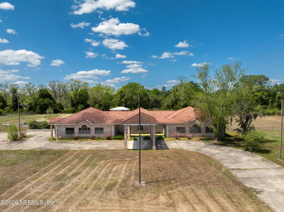 Unit for sale at 22705 NE 134 Drive, Raiford, FL 32083