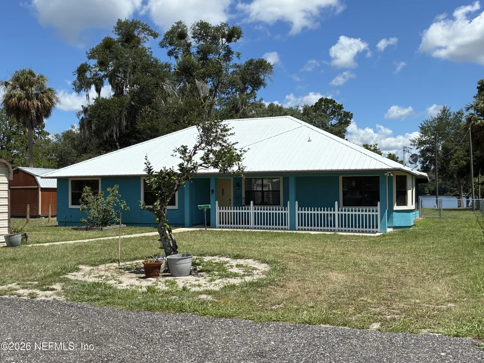 Unit for sale at 254 OLD WOODS Road, Interlachen, FL 32148