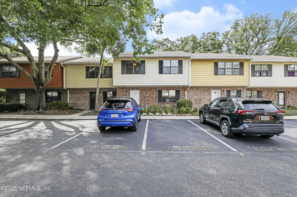 Unit for sale at 503 KETTERING Way, Orange Park, FL 32073