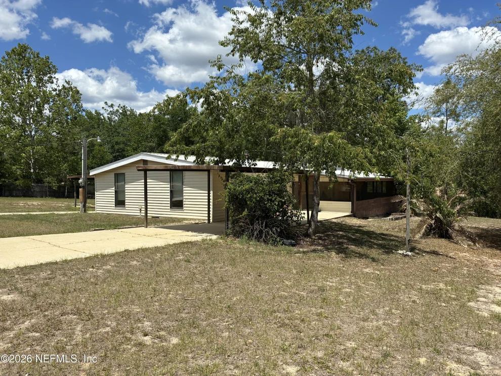 Unit for sale at 636 UNION Avenue, Interlachen, FL 32148