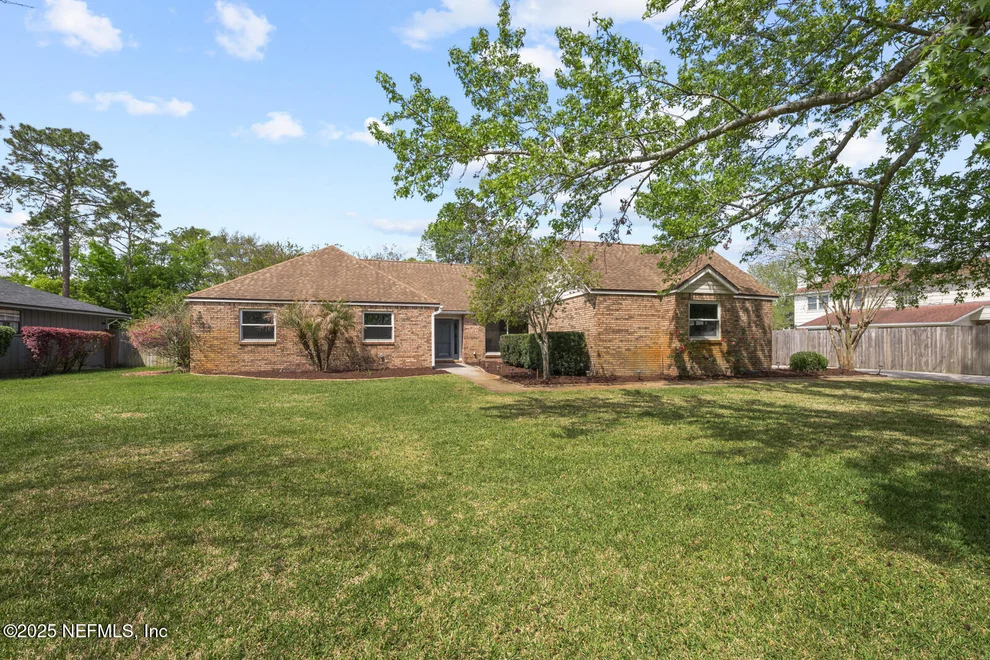 Unit for sale at 2270 THE WOODS Drive E, Jacksonville, FL 32246