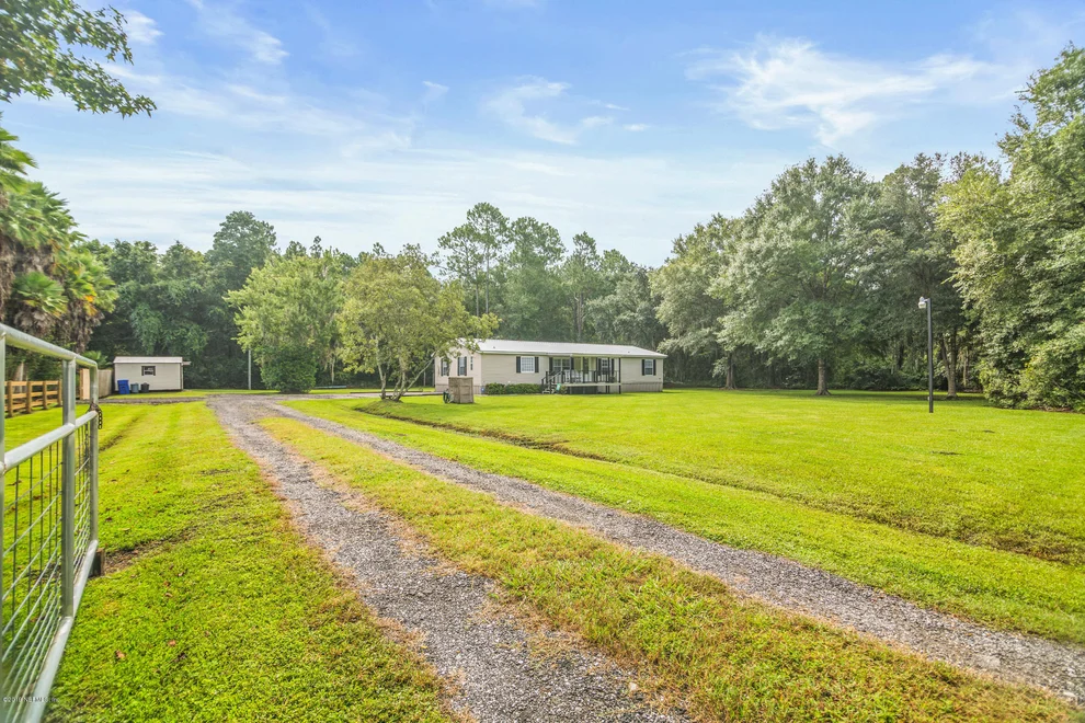 Unit for sale at 121 BATES LANE Trail, Elkton, FL 32033
