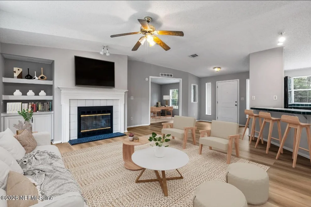 Unit for sale at 4119 SUNNYSIDE Drive, Middleburg, FL 32068