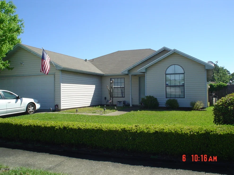 Unit for sale at 2285 E DUMFRIES Circle, Jacksonville, FL 