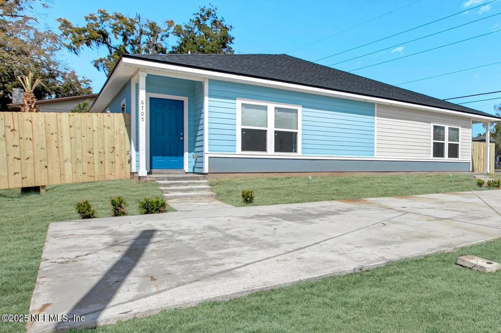 Unit for sale at 6709, 6711 BAKERSFIELD Drive, Jacksonville, FL 32210