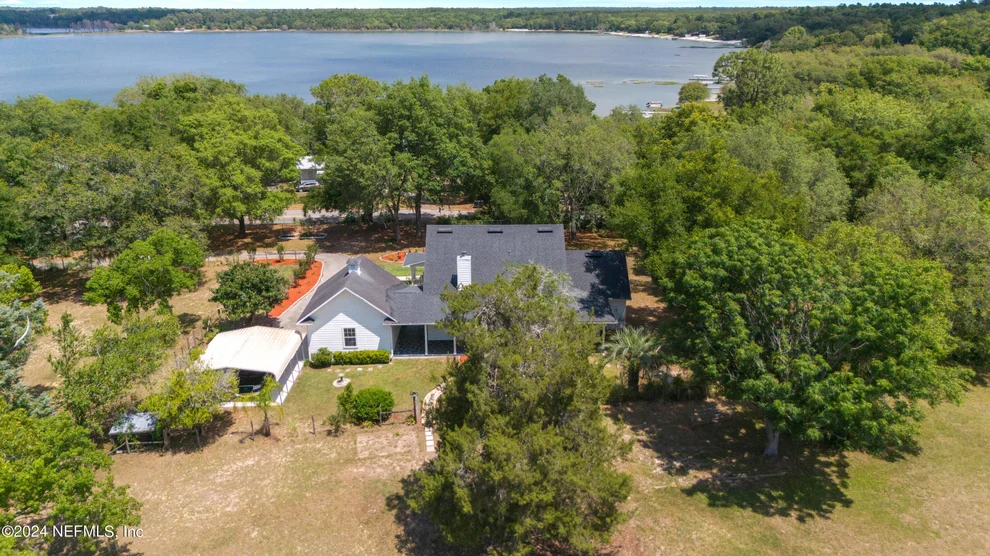 Unit for sale at 6903 CRYSTAL LAKE Road, Keystone Heights, FL 32656