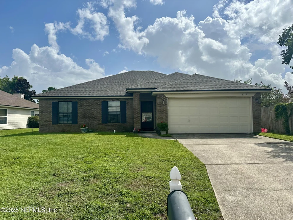 Unit for sale at 1715 SAW LAKE Drive, Middleburg, FL 32068