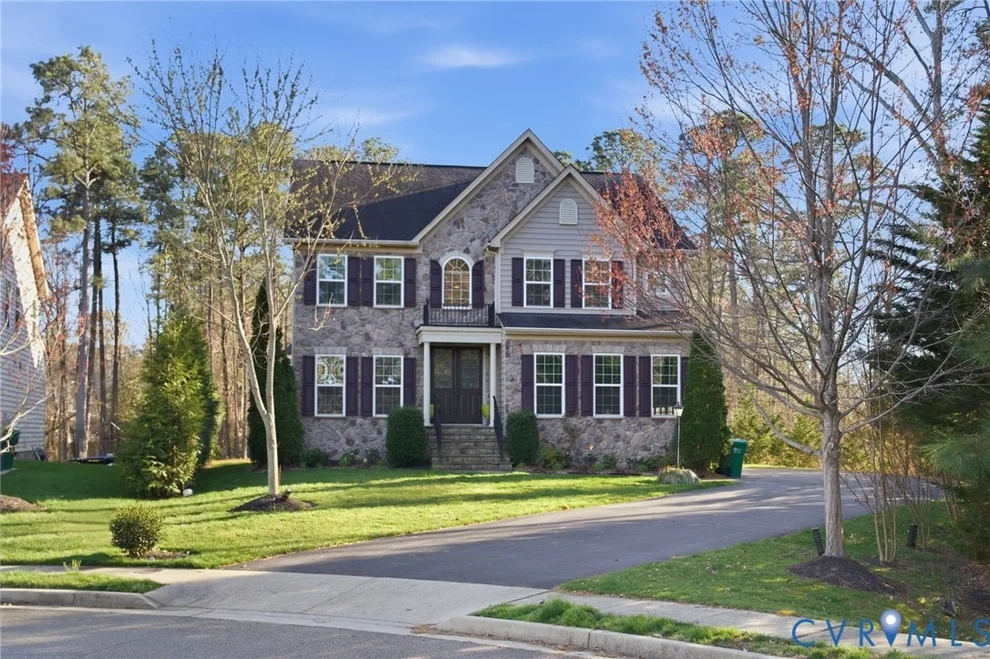 Unit for sale at 4201 Allenbend Road, Glen Allen, VA 23060