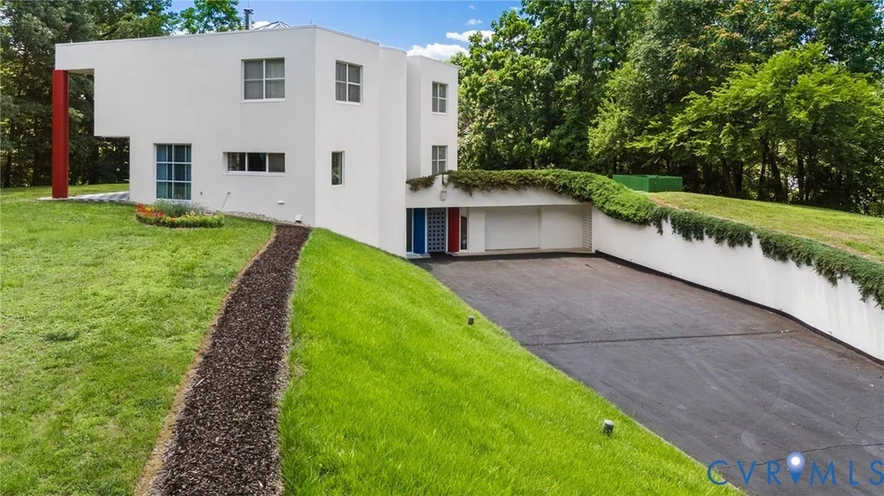 Unit for sale at 273 Pembroke Lane, Richmond, VA 23238