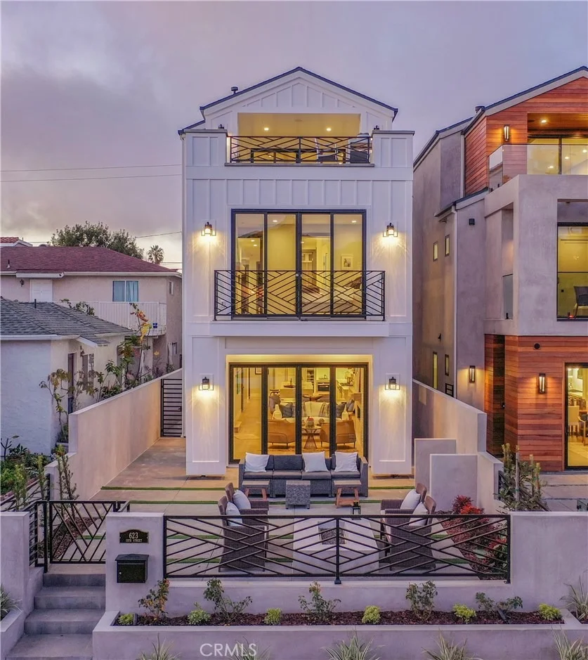 Unit for sale at 623 13th Street, Huntington Beach, CA 92648