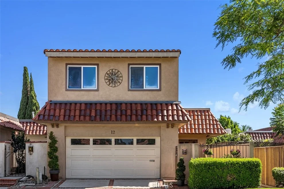 Unit for sale at 12 Satinwood, Irvine, CA 92612
