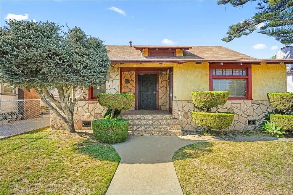 Unit for sale at 1037 W 46th Street, Los Angeles, CA 90037