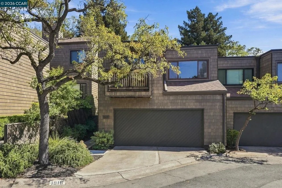 Unit for sale at 1919 Aspenridge Ct, Walnut Creek, CA 94597