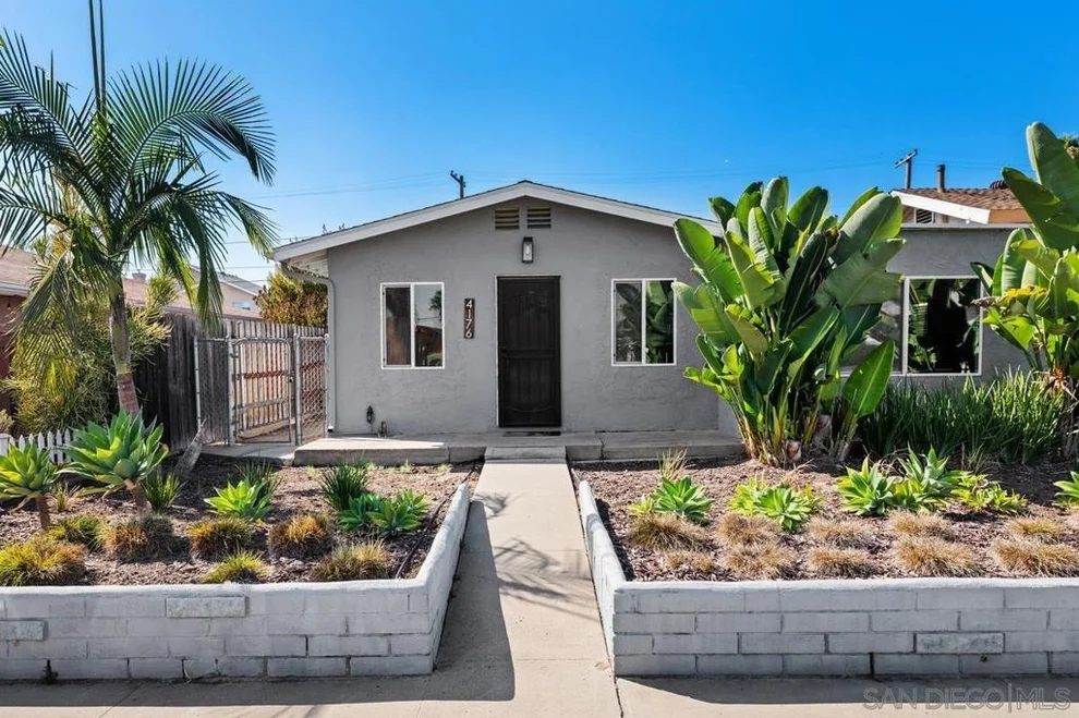 Unit for sale at 4176 Pepper, San Diego, CA 92105