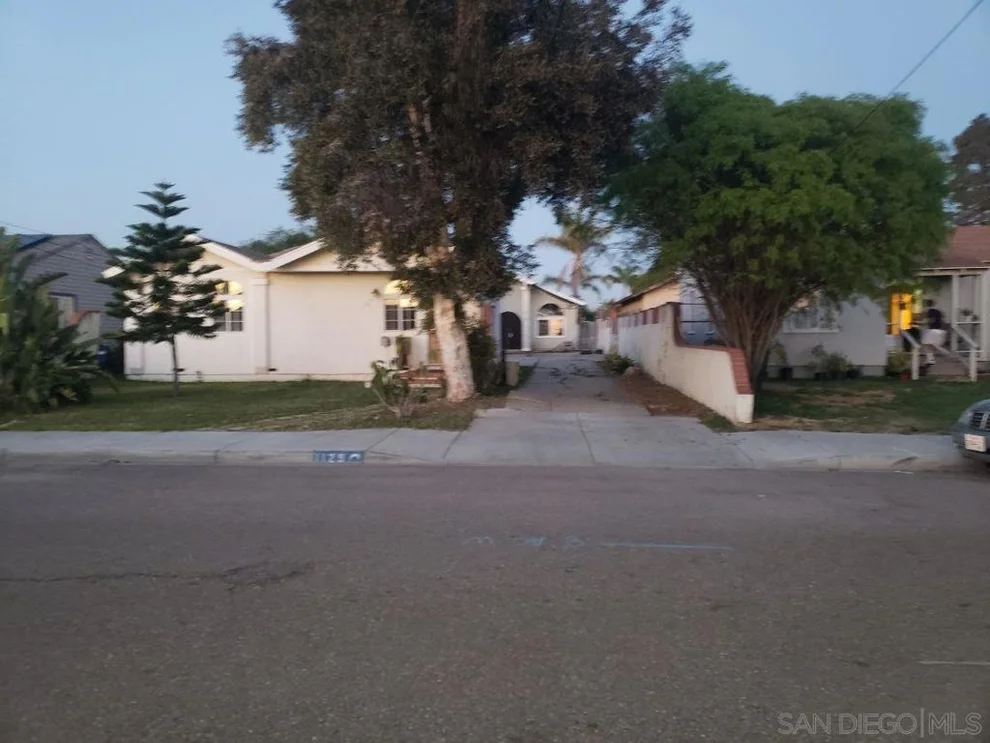 Unit for sale at 1129 31 elm ave, Chula Vista, CA 91911