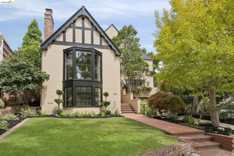 Unit for sale at 312 Saint James Drive, Piedmont, CA 94611