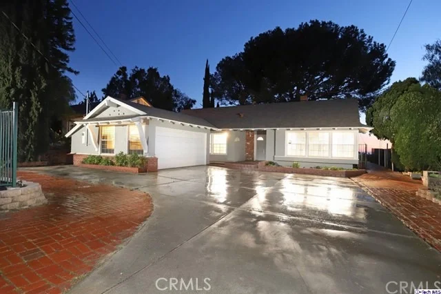 Unit for sale at 7040 Estepa Drive, Tujunga, CA 91042