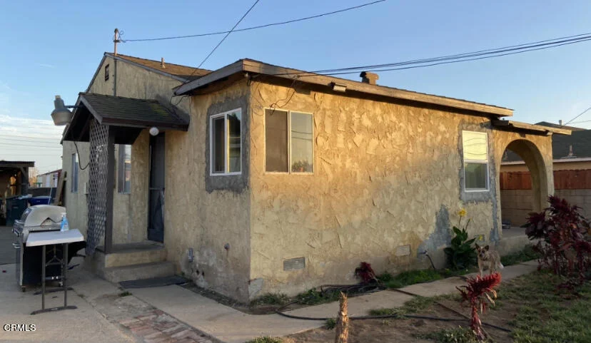 Unit for sale at 2724 Colonia Avenue, Oxnard, CA 93036