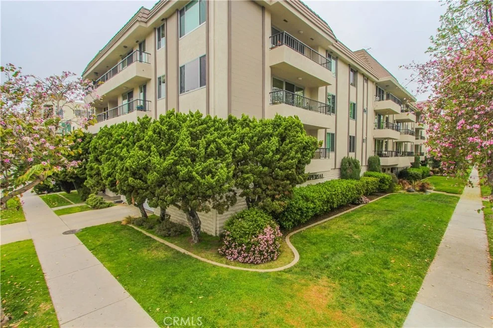 Unit for sale at 2121 E 1st Street, Long Beach, CA 90803