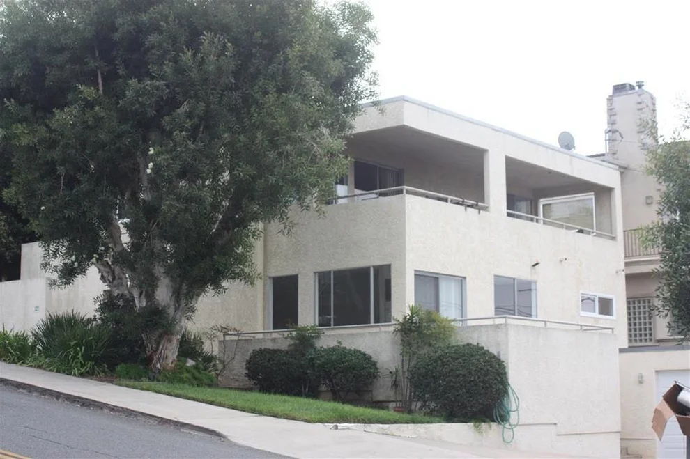 Unit for sale at 323 Liverpool, Cardiff By The Sea, CA 92007