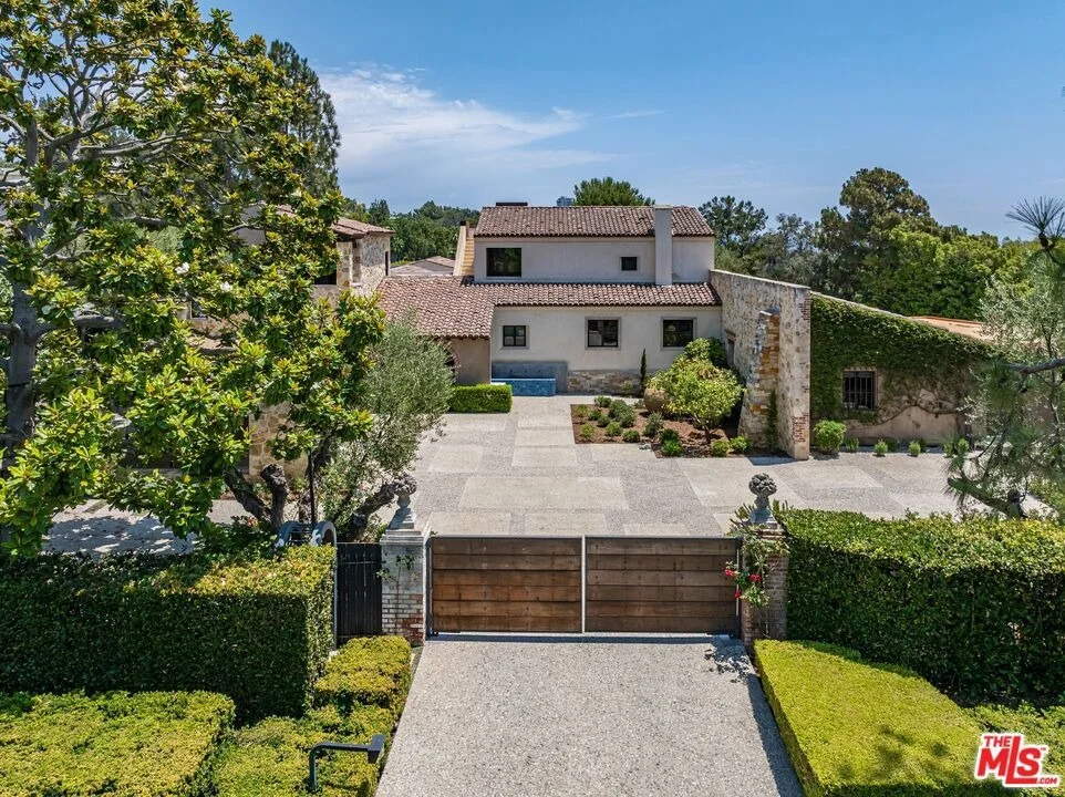 Unit for sale at 976 N Alpine Drive, Beverly Hills, CA 90210